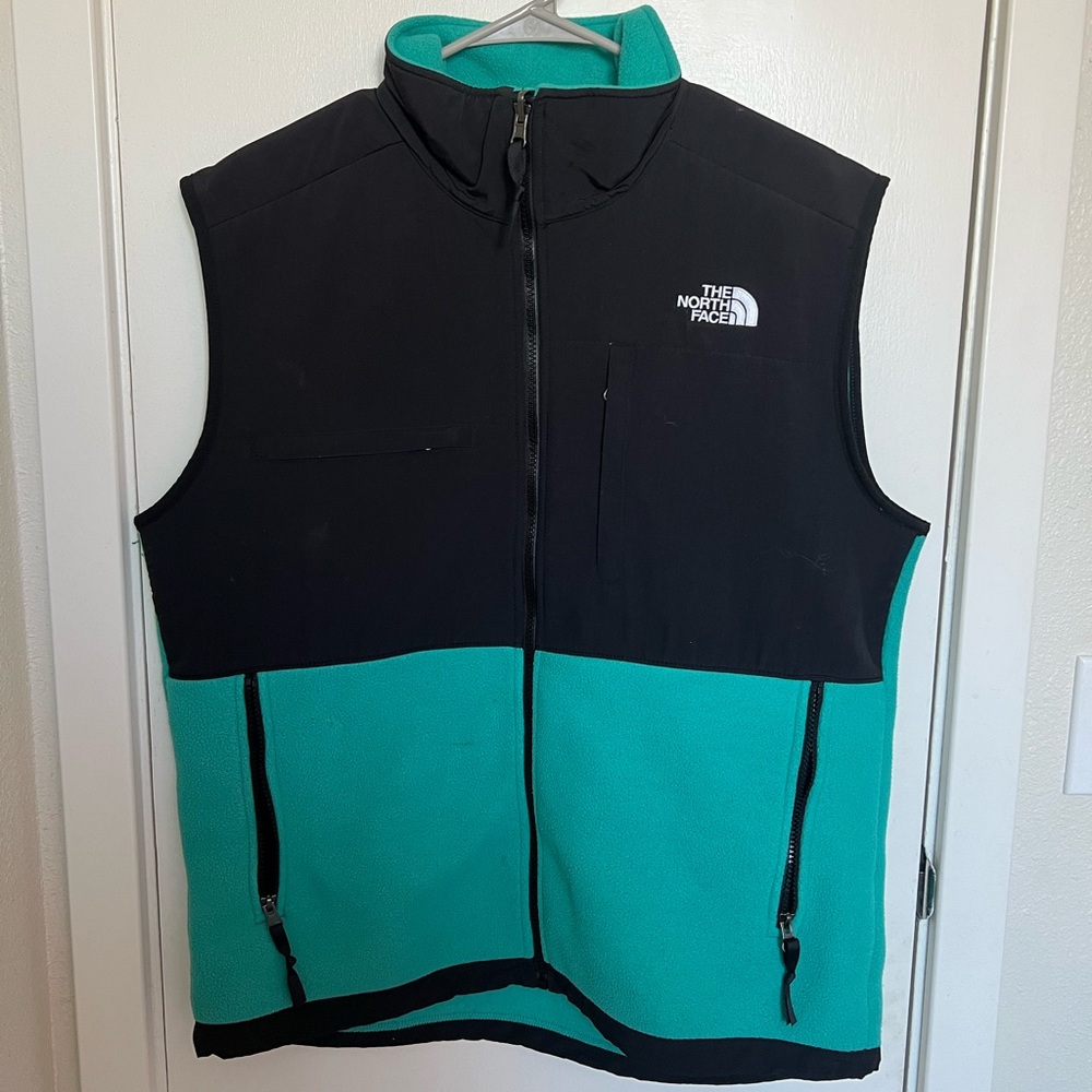 *SOLD* The North Face Denali Vest in Porcelain Green.